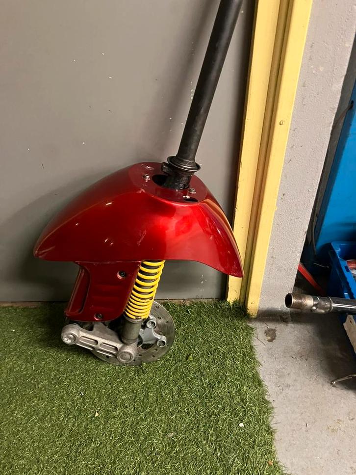 Zip sp 98’ 2000 fastrider voorvork, Fietsen en Brommers, Brommeronderdelen | Scooters, Zo goed als nieuw, Piaggio, Overige typen