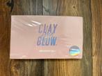 Clay and Glow Holographic Bag (Limited Edition) toilettas., Ophalen of Verzenden, Nieuw, Gehele gezicht, Overige typen