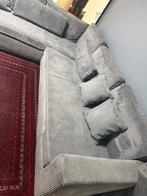 Mooie grijze hoekbank (kan alleen opgehaald worden), Huis en Inrichting, Banken | Complete zithoeken, Ophalen of Verzenden, Zo goed als nieuw