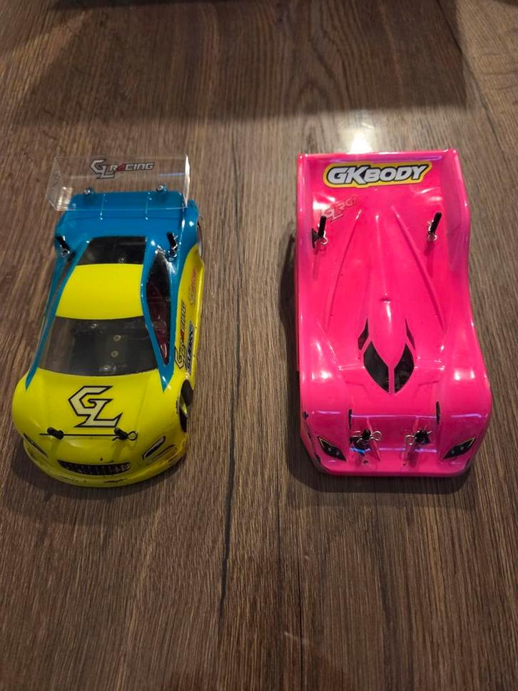Gl racing GT/reflex miniz 2x kyosho atomic, Hobby en Vrije tijd, Modelbouw | Radiografisch | Auto's, Auto onroad, Ophalen