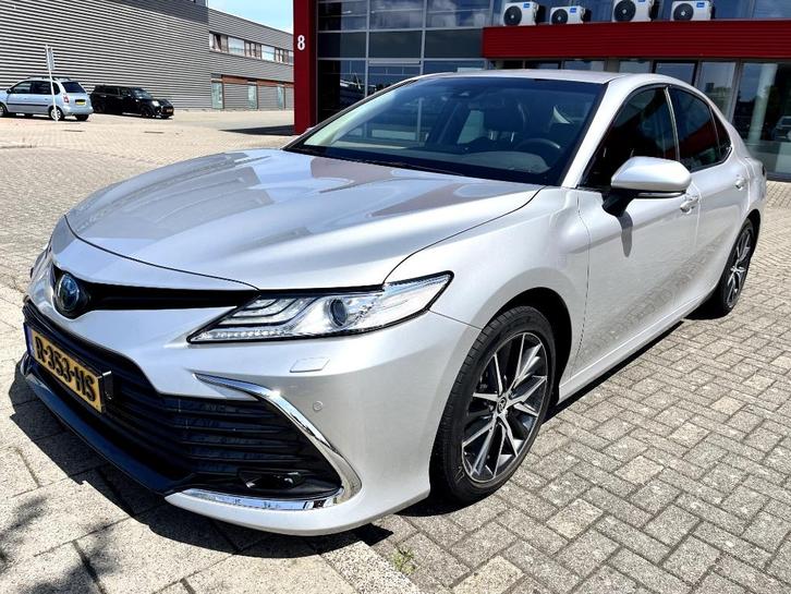 Toyota Camry 2.5 Hybrid 218pk Aut 2022 Grijs, Auto's, Toyota, Particulier, Camry, ABS, Achteruitrijcamera, Adaptive Cruise Control
