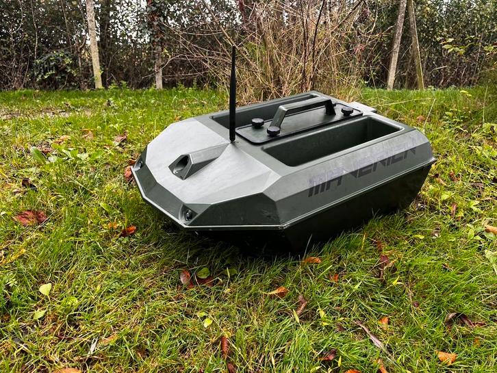 Maverick voerboot, Watersport en Boten, Hengelsport | Karpervissen, Gebruikt, Overige typen, Ophalen