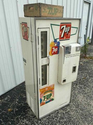 7 up vending machine uit de USA beschikbaar voor biedingen