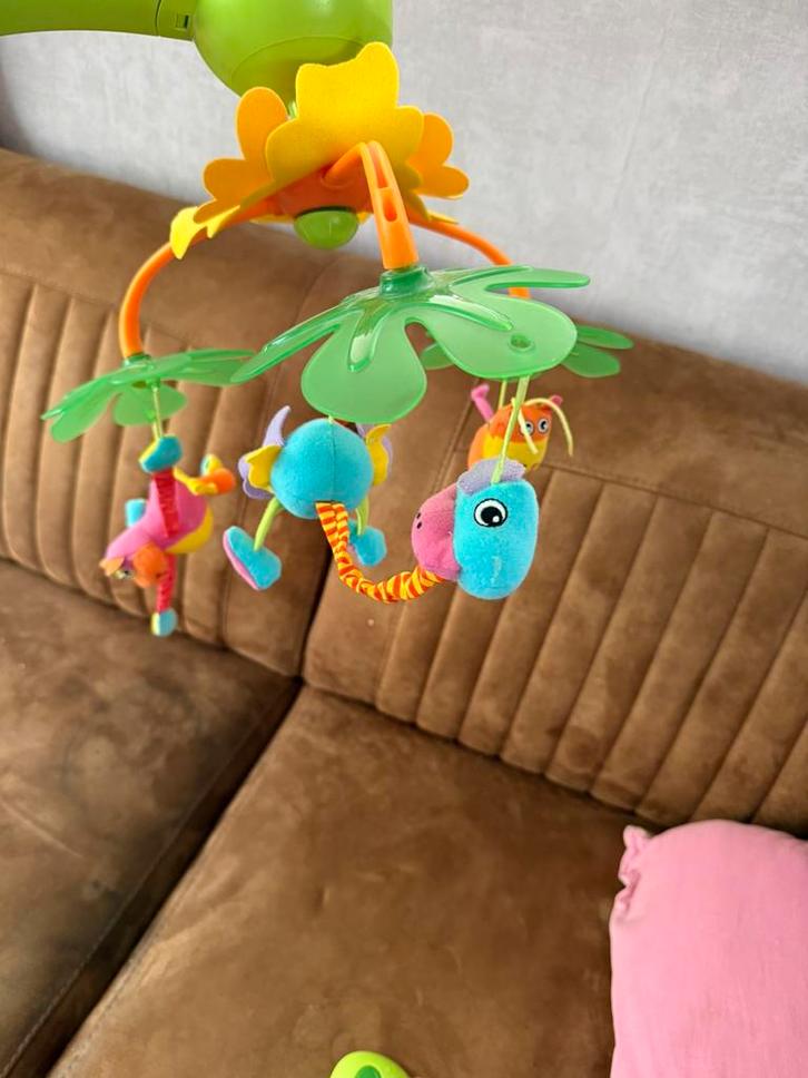 Boxmobiel met afstandsbediening, Kinderen en Baby's, Speelgoed | Babyspeelgoed, Zo goed als nieuw, Mobiel, Met licht, Met geluid