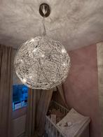 Stijlvolle bolvormige plafondlamp met staaldraad, Huis en Inrichting, Ophalen, Gebruikt, Metaal