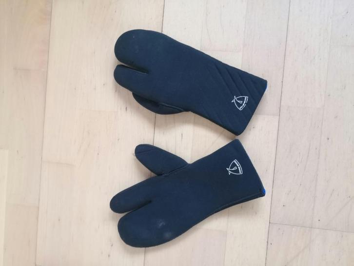 Duikhandschoenen, 5 mm, Maat L (richting maat S), Watersport en Boten, Duiken, Zo goed als nieuw, Duikpak, Ophalen of Verzenden