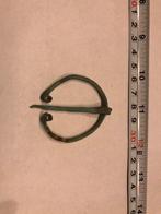 Bodemvondst middeleeuws omega fibula, Ophalen of Verzenden