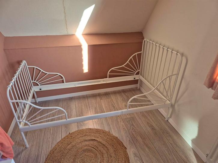 Meegroeibed incl. matras & lattenbodem, Huis en Inrichting, Slaapkamer | Bedden, Zo goed als nieuw, Eenpersoons, 80 cm, 200 cm