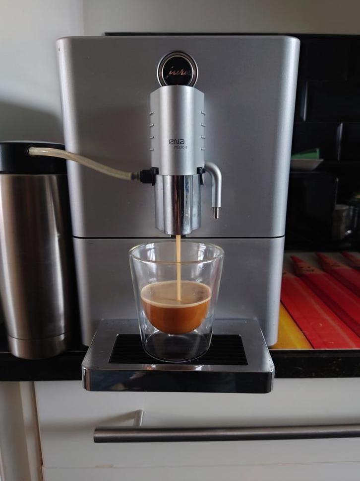 Prachtige  Jura Micro 9 met twee maanden garantie., Witgoed en Apparatuur, Koffiezetapparaten, Zo goed als nieuw, Gemalen koffie