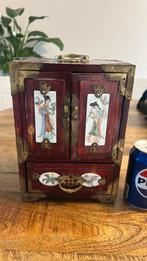 Prachtige oude aziatische sieraden kastje, Ophalen, Gebruikt, Decoratie