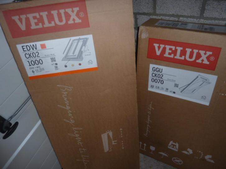 Nieuw  Velux kunststof dakraam / GGU CK02 0070 ( 55 x 78 )., Huis en Inrichting, Stoffering | Gordijnen en Lamellen, Nieuw, Minder dan 100 cm