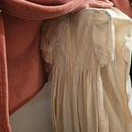 Trouwjurk en communicatie jurk, Huis en Inrichting, Kasten | Schoenenrekken, Ophalen of Verzenden, Zo goed als nieuw