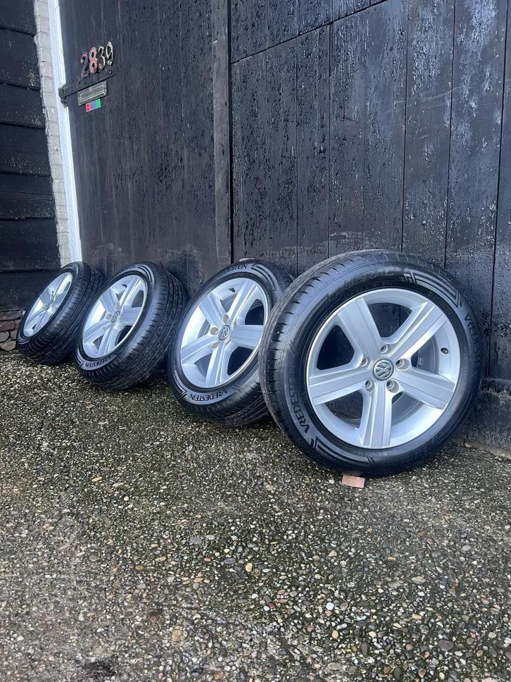 Originele Volkswagen velgen 16 inch zomer 5x112 vredestein, Auto-onderdelen, Banden en Velgen, Banden en Velgen, Zomerbanden, 16 inch
