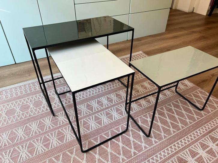 Set van 3 groene bijzettafels met metalen poten, Huis en Inrichting, Tafels | Bijzettafels, Nieuw, Rechthoekig, Minder dan 45 cm