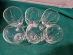 Wijnglazen op voet 6 stuks, Verzamelen, Glas en Borrelglaasjes, Ophalen of Verzenden
