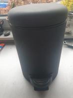 Zwarte prullenbak hema met pedaal en uitneembare emmer, Kunststof, Met pedaal, Ophalen of Verzenden, Zo goed als nieuw