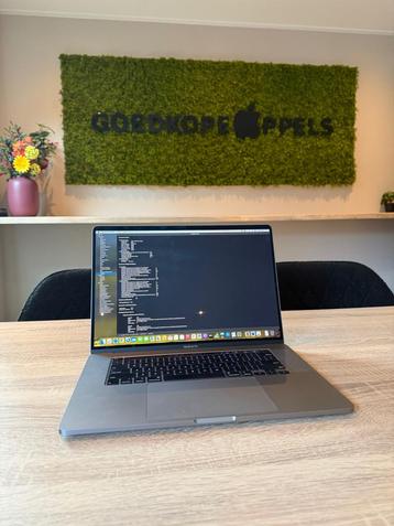 MacBook Pro 16 inch i9 64GB 4TB Space Grey beschikbaar voor biedingen