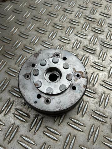 Afgedraaid vliegwiel Piaggio 125cc, 172cc Malossi beschikbaar voor biedingen