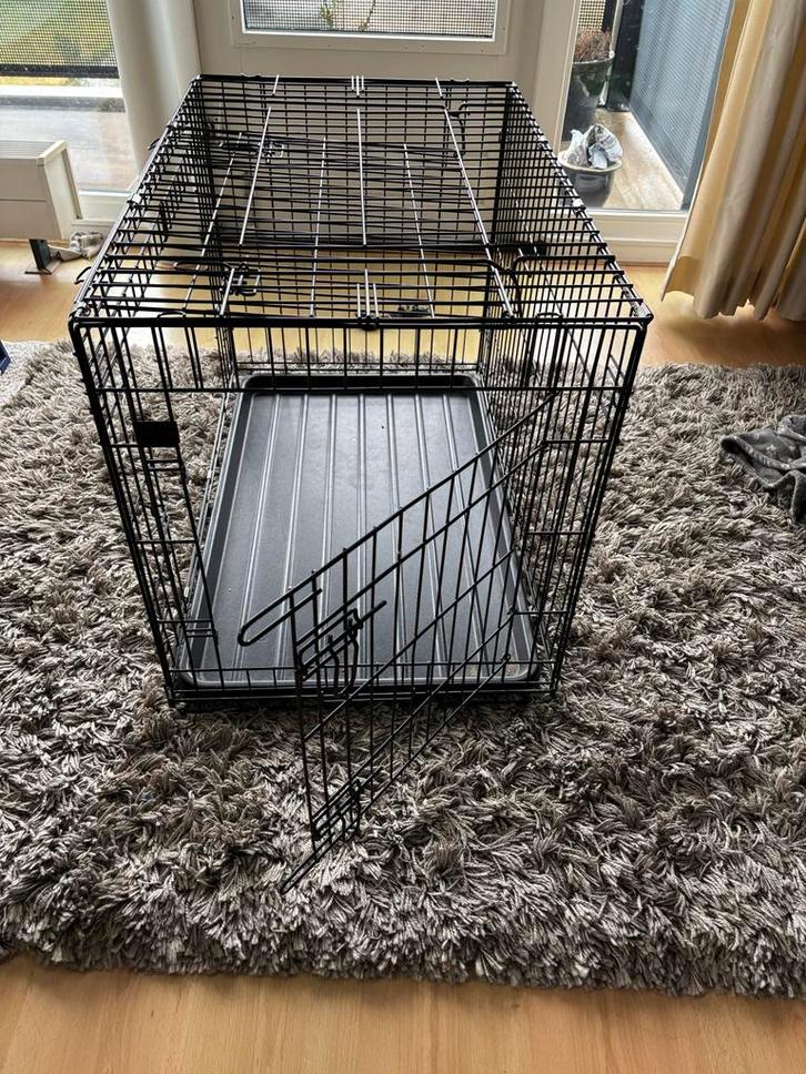 Bench voor kleine tot middelgrote hond, Dieren en Toebehoren, Hondenbenches, Gebruikt, Ophalen