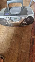 philips radio/ cd-speler/ cassette, Audio, Tv en Foto, Radio's, Ophalen of Verzenden, Zo goed als nieuw, Radio