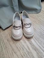 Beige Instappers Maat 37 (valt als 37,5/38), Ophalen of Verzenden, Zo goed als nieuw, Beige, Instappers