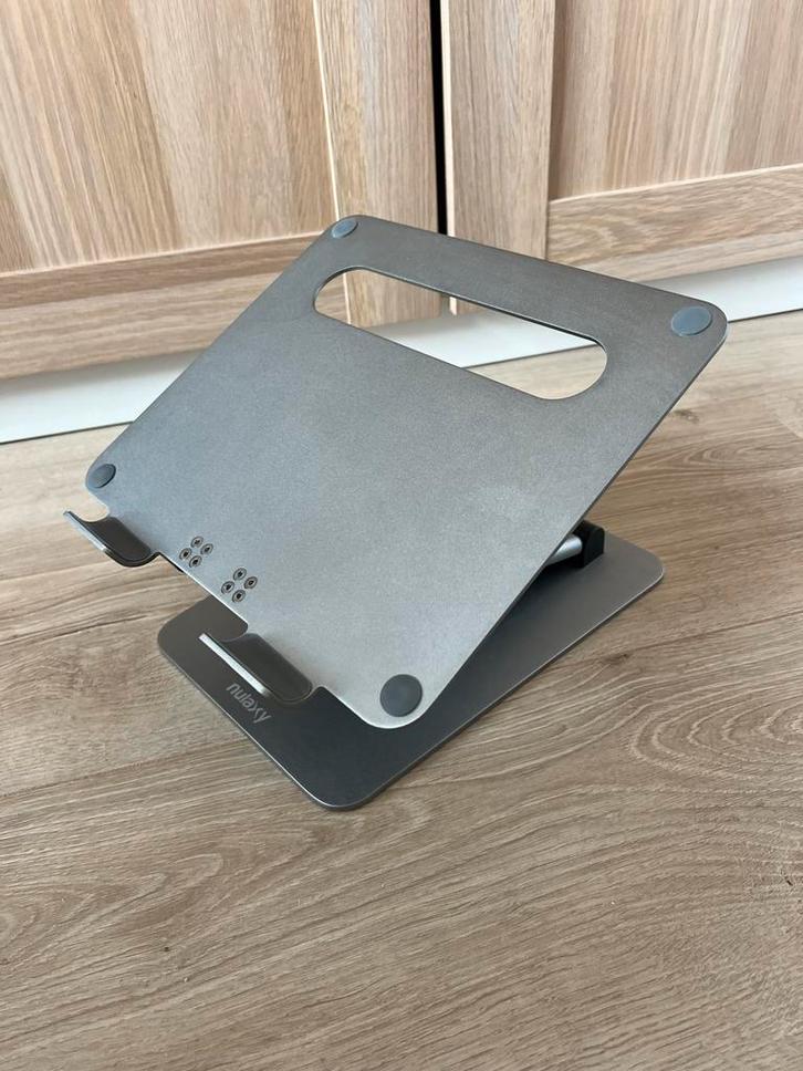 Nulaxy Laptop Standaard - Verstelbaar, Computers en Software, Laptopstandaarden, Zo goed als nieuw, In hoogte verstelbaar, Ophalen of Verzenden