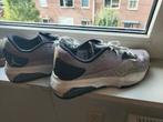 Jordans sneakers maat 42, Ophalen of Verzenden, Gebruikt, Overige merken