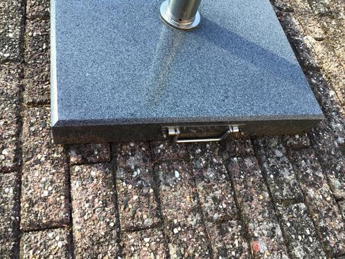 parasolvoet, graniet,natuursteen, Tuin en Terras, Parasols, Gebruikt, Parasolvoet, Minder dan 1 meter, Ophalen