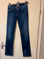 Jeans tommy hilfiger 29, Kleding | Dames, Spijkerbroeken en Jeans, Blauw, Nieuw, Ophalen of Verzenden, W28 - W29 (confectie 36)
