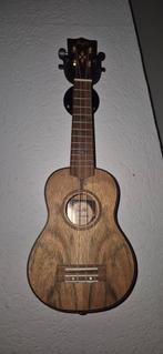 Mooie Flight Ukelele te koop! Met muurbeugel, Muziek en Instrumenten, Ophalen of Verzenden, Zo goed als nieuw, Ukelele
