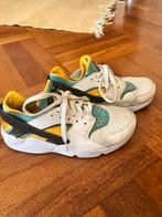 Nike Huarache mt 41, Nike, Gedragen, Ophalen of Verzenden, Wit