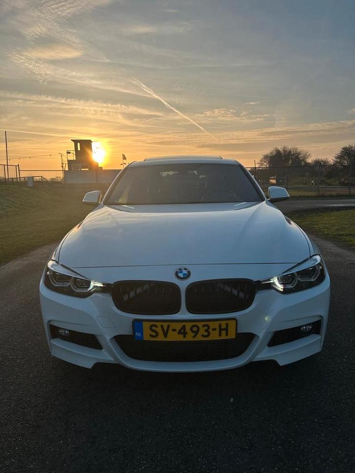 BMW 3-Serie 318i m-pakket, Auto's, BMW, Particulier, 3-Serie, Benzine, C, Sedan, Automaat, Origineel Nederlands, Wit, Zwart, Leder
