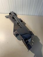 Renault Kangoo 2015 - Rechter Voorvleugel Beugel, Ophalen of Verzenden, Zo goed als nieuw