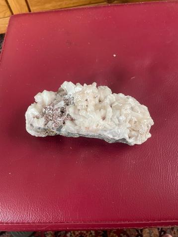 Calciet Mineraal Cluster beschikbaar voor biedingen
