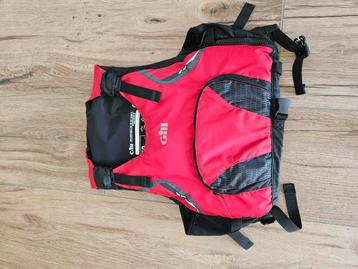 Zwemvest S Gill rood. 50-60 kg beschikbaar voor biedingen