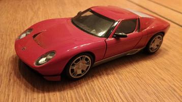 Lamborghini Miura conceptcar 1:24 (Motormax) beschikbaar voor biedingen