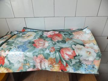 groot vintage tafelzeil tafelkleed romantisch bloem 140x220  beschikbaar voor biedingen