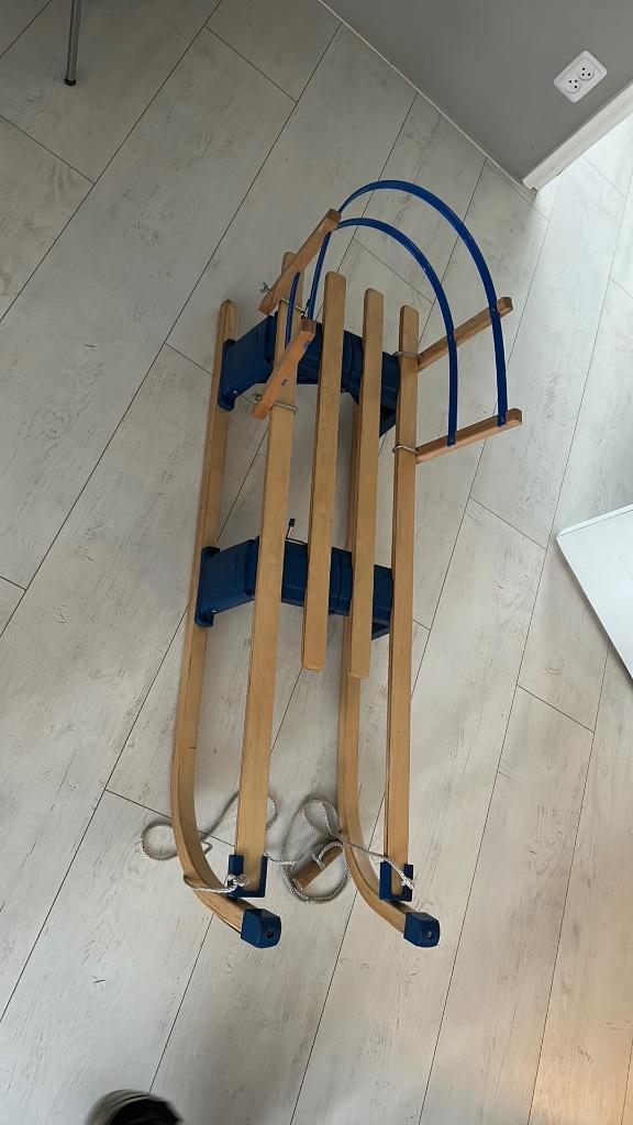 Nijdam klapslee zgan met zitje vaste prijs p/s, Kinderen en Baby's, Speelgoed | Buiten | Sleeën, Zo goed als nieuw, Hout, Rugleuning