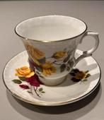 Fine Bone China - Kop en schotel, Ophalen, Gebruikt, Porselein, Kop en/of schotel