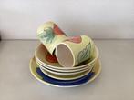 HANDPAINTED servies + Delftsblauw bord + Bols kruikje, Huis en Inrichting, Keuken | Servies, Ophalen of Verzenden, Zo goed als nieuw