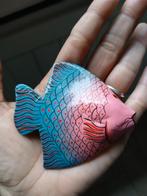 Vintage broche van hout (vis), Ophalen of Verzenden, Zo goed als nieuw, Bruin, Overige materialen