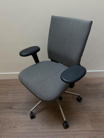 Vitra Bureaustoel - Grijs, Amsterdam Oud West beschikbaar voor biedingen