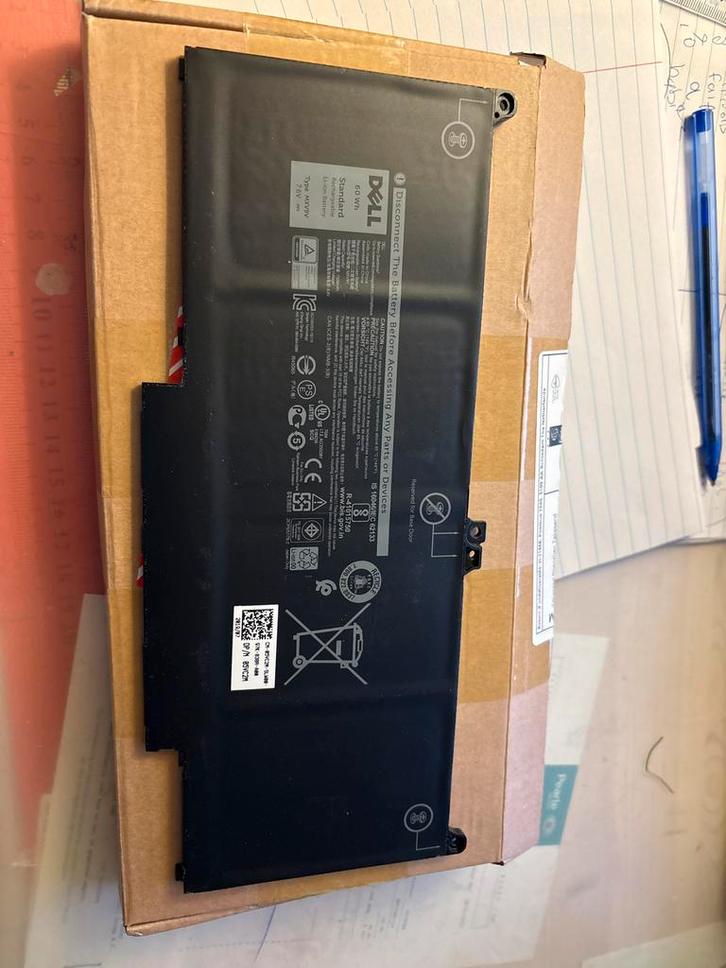 mxv9v Dell Latitude 5300 7300 7400 Batterij - Gebruikt, Computers en Software, Accu's en Batterijen, Gebruikt, Ophalen of Verzenden