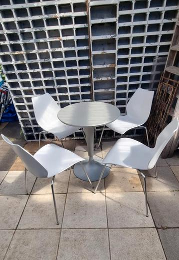 leuke set Maui stoelen chair en Na tafel Kartell  beschikbaar voor biedingen