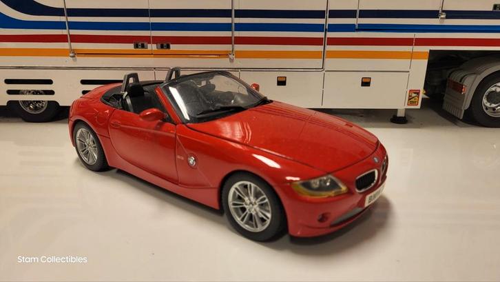 Ricko BMW Z4 3.0i Convertible Red - 2004, Hobby en Vrije tijd, Modelauto's | 1:18, Zo goed als nieuw, Auto, Overige merken, Ophalen of Verzenden
