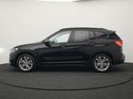 BMW X1 xDrive25e Sportline Plug In Hybrid 220pk PHEV | Camer, Gebruikt, 750 kg, Leder en Stof, Zwart