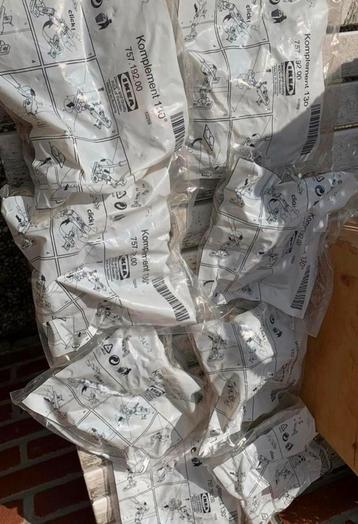 Ikea pax kasten deuren  10 zakjes scharnieren komplement beschikbaar voor biedingen