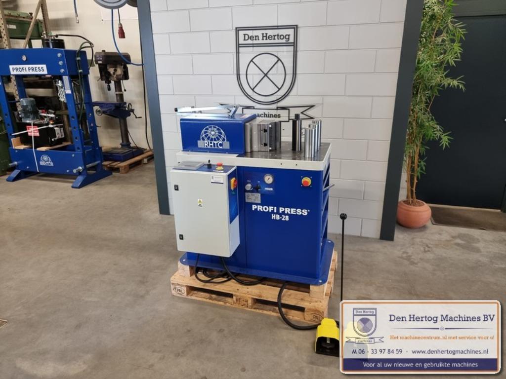 compact strippenbuiger buigmachine 28ton touchscreen 400V, Doe-het-zelf en Verbouw, Gereedschap | Overige machines, Gebruikt, Ophalen