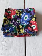 4 Hele mooie baafjes uit Marken - zwart/blauw/rood, bloem, Antiek en Kunst, Antiek | Kleding en Accessoires, Ophalen of Verzenden