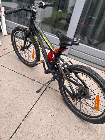 Jongensfiets 4-7 jaar beschikbaar voor biedingen